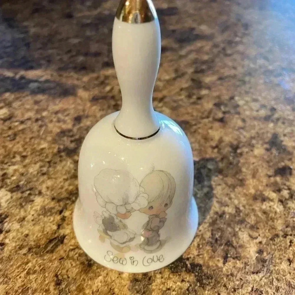 Precious Moments Bell - Picture 1 of 5